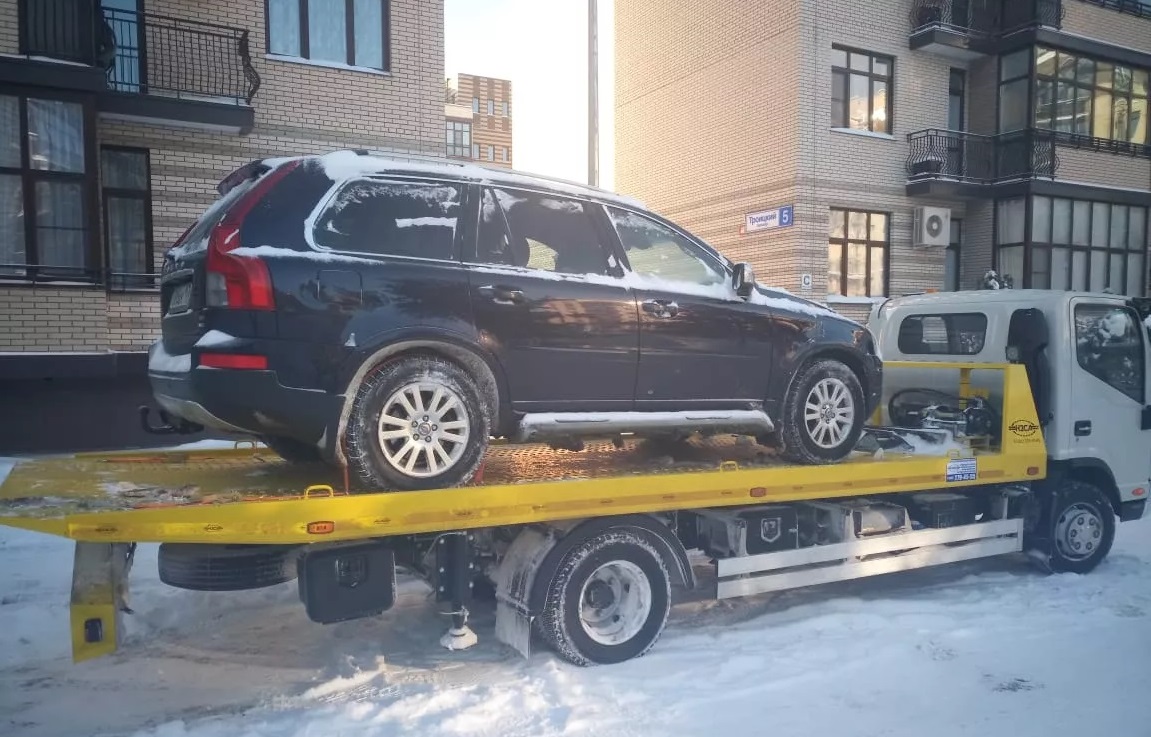 Эвакуатор для транспортировки авто с полным приводом
