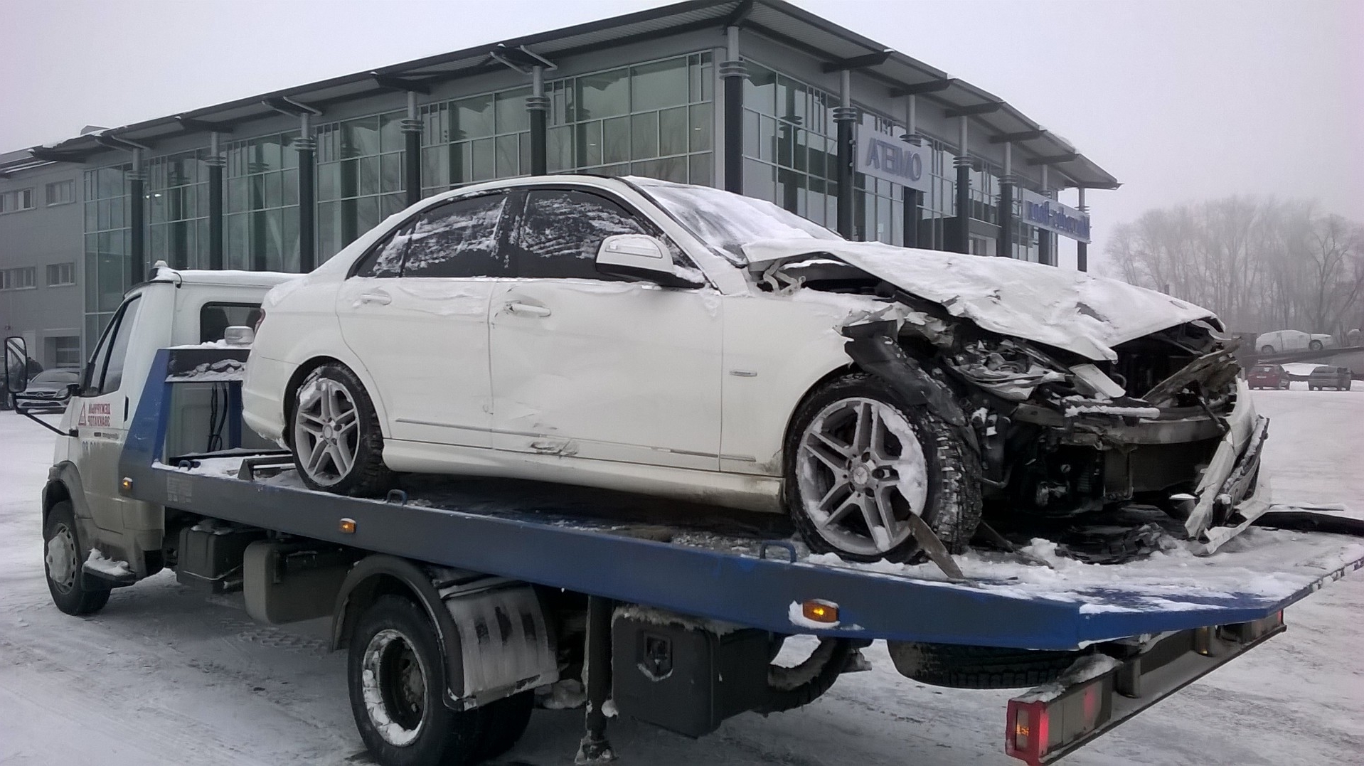 Эвакуация автомобиля после ДТП